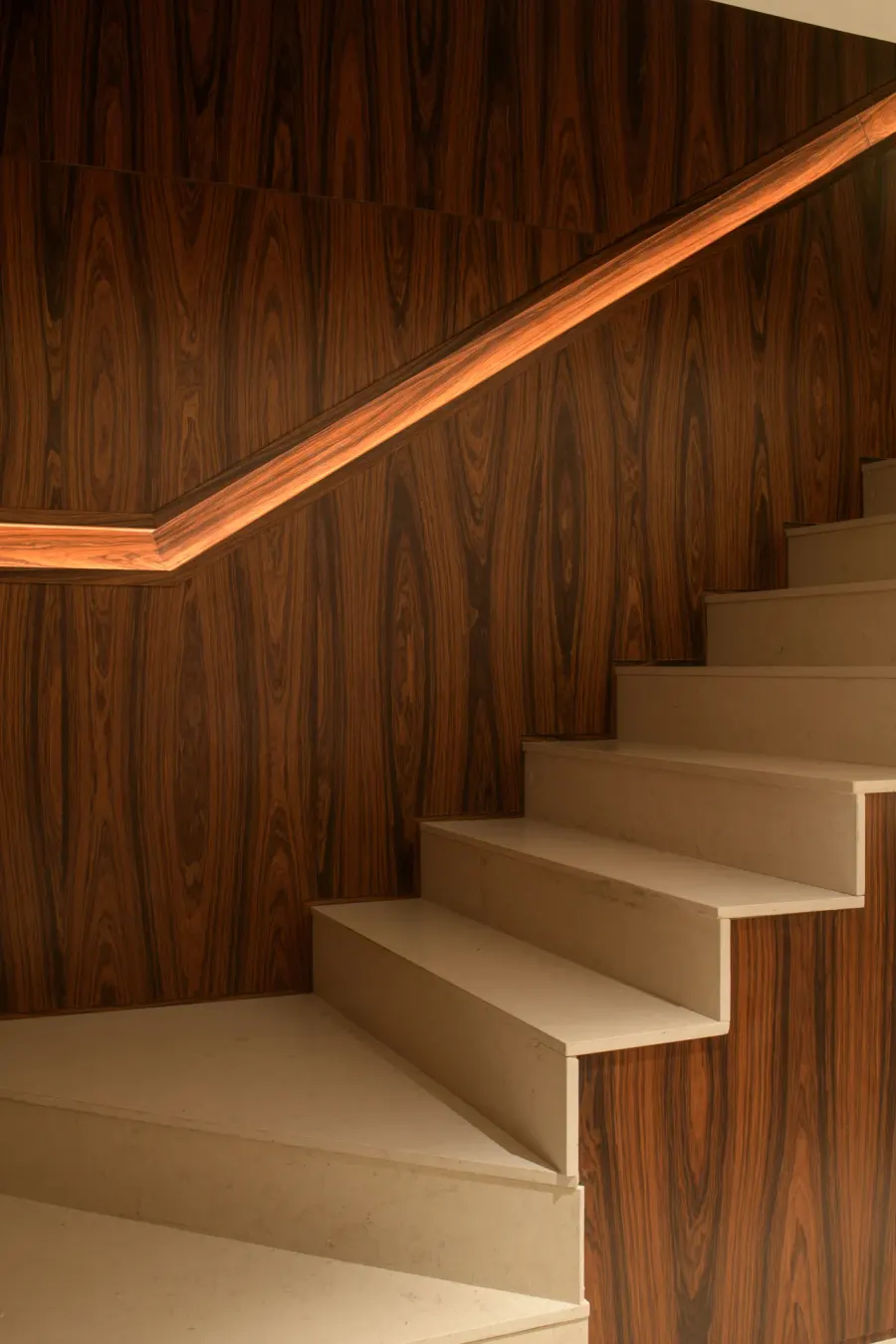 Showroom High-End Rio — projeto de iluminação da WeLight, foto 15